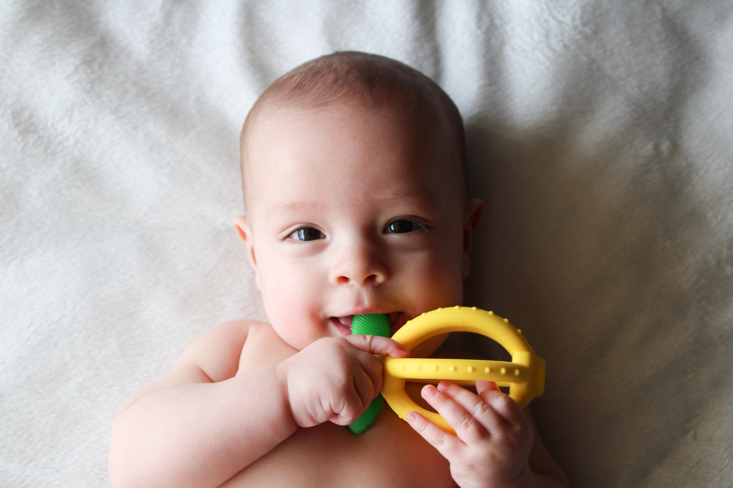 Bitzy Biter Teething Ball - Lemon