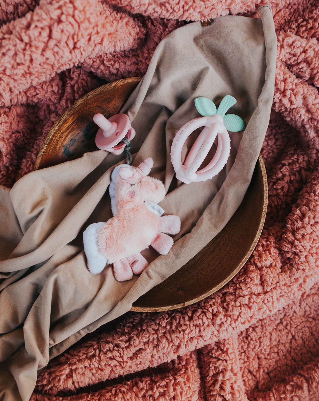 Bitzy Biter Teething Ball - Pink Lemonade